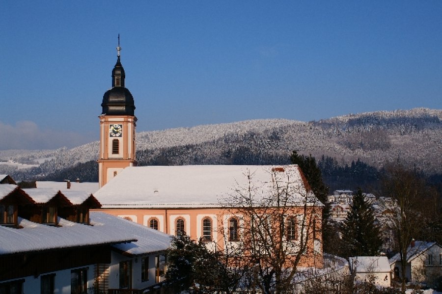 pfarrkirche_winter.jpg